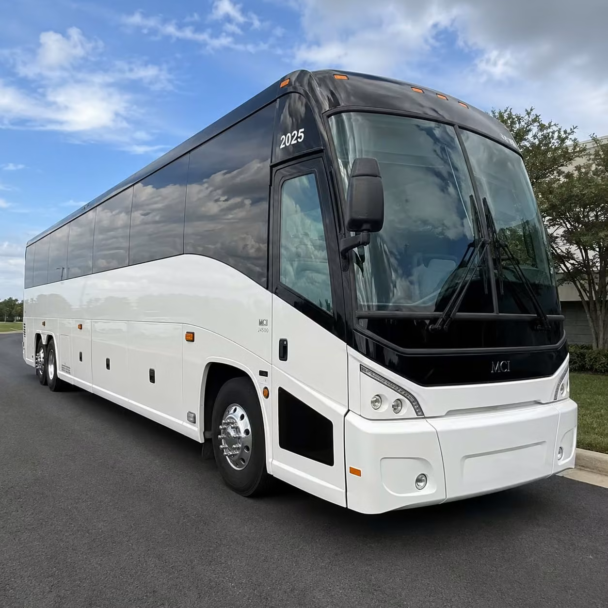 airport transportation and executive shuttles between olathe and kci