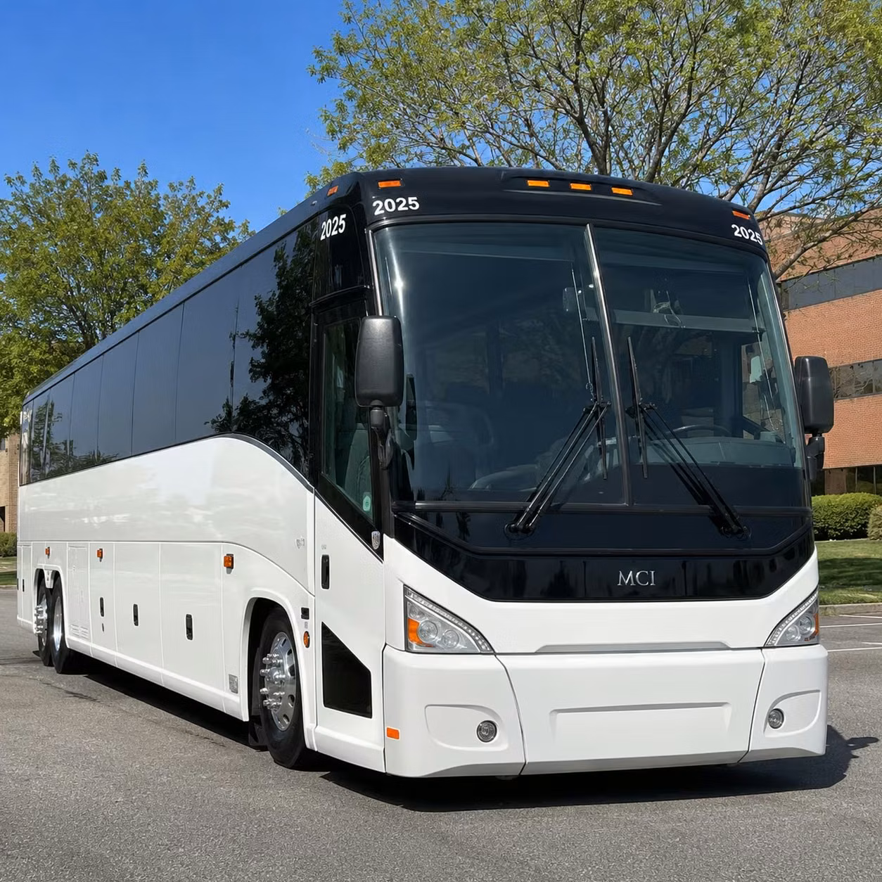 corporate event bus rentals for olathe conferences offsites and team events