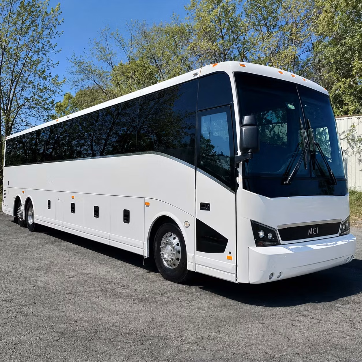 employee shuttle services for olathe businesses and corporate campuses