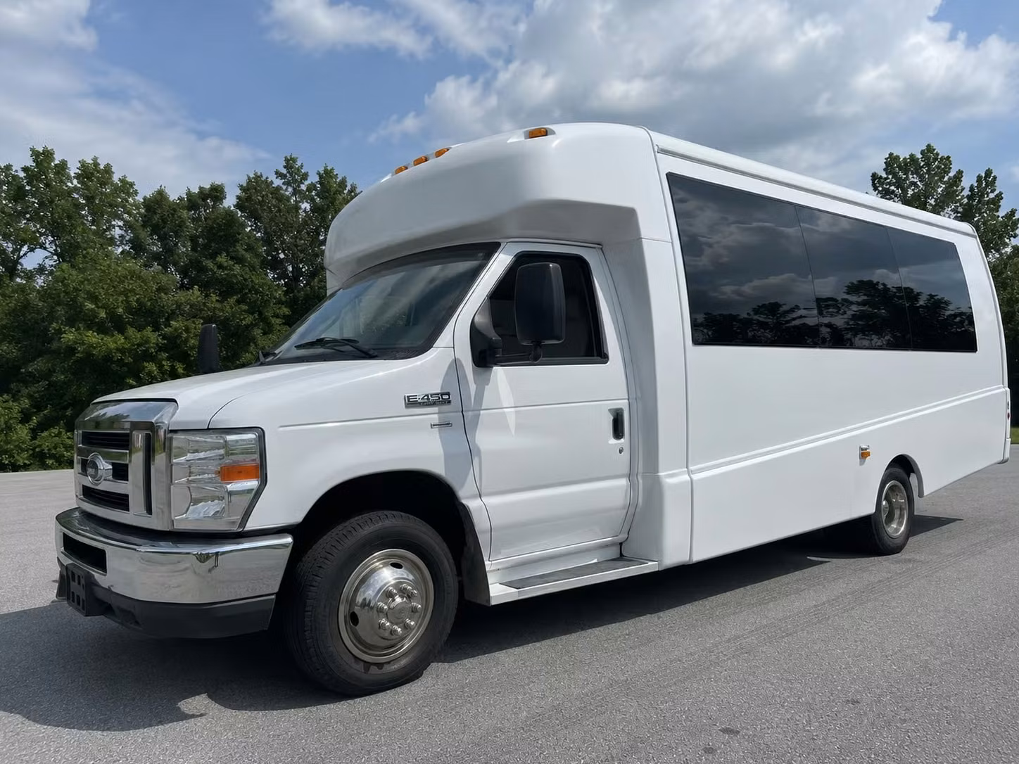 olathe prom party buses with the amenities your group actually wants