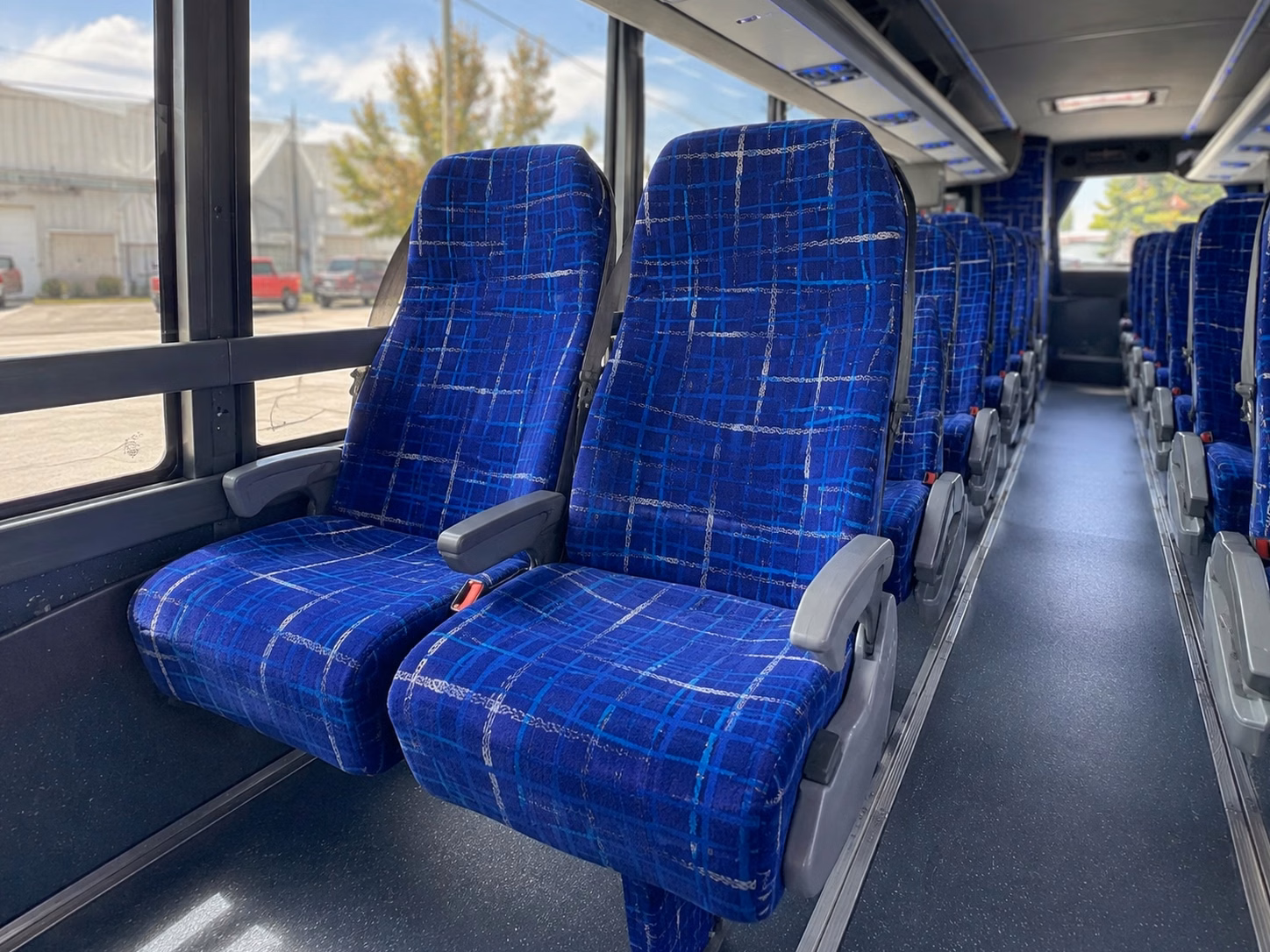 school field trip charter bus rentals in olathe